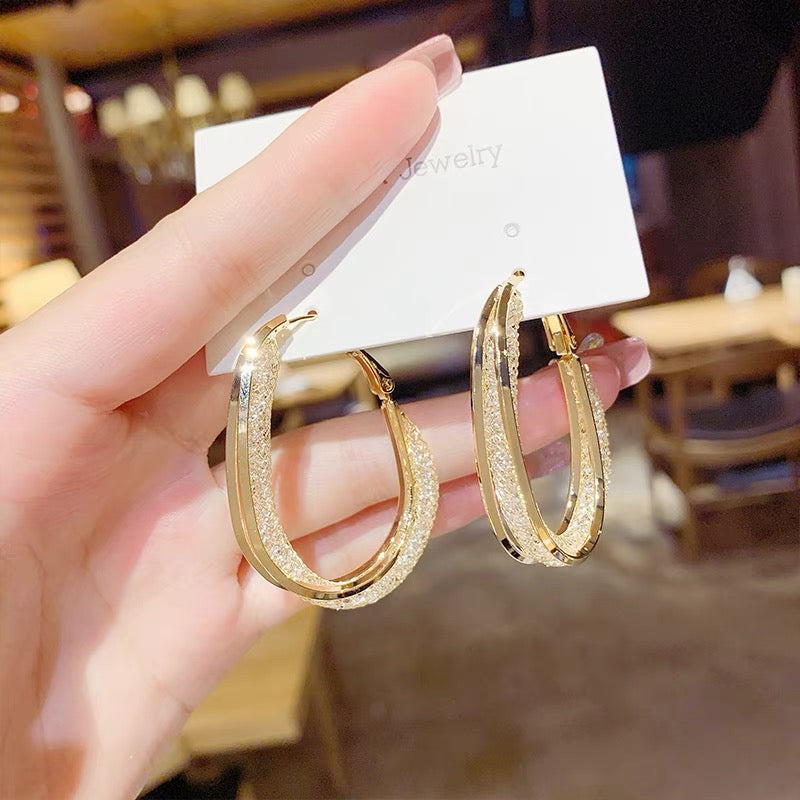 【Hot Sale】Fashion Golden Oval Earrings